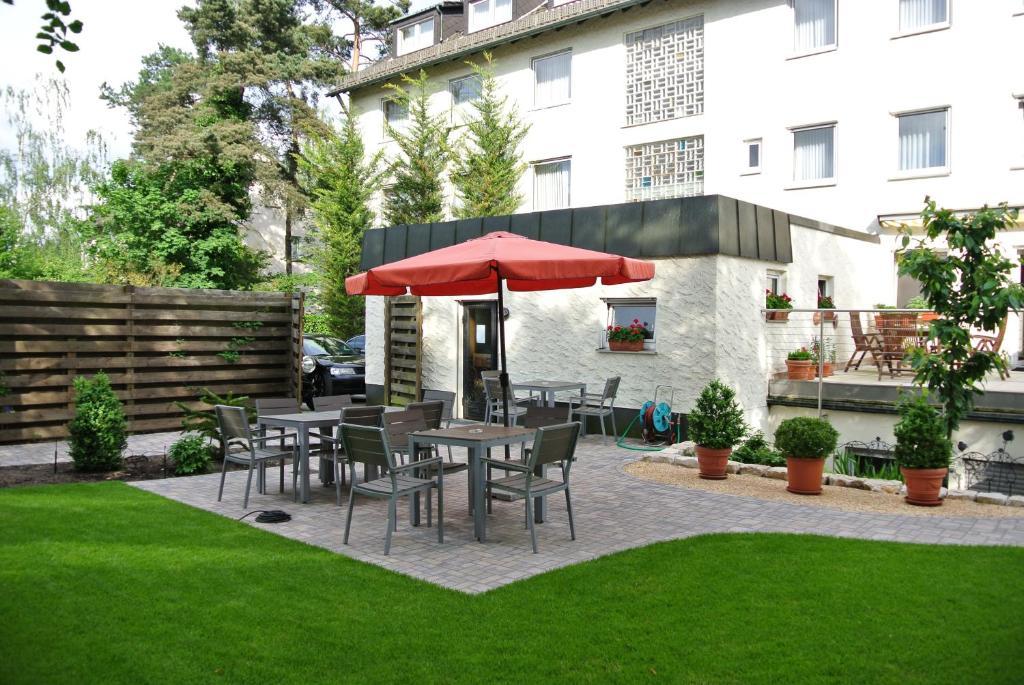 Nuernberger Trichter Hotel Exterior foto